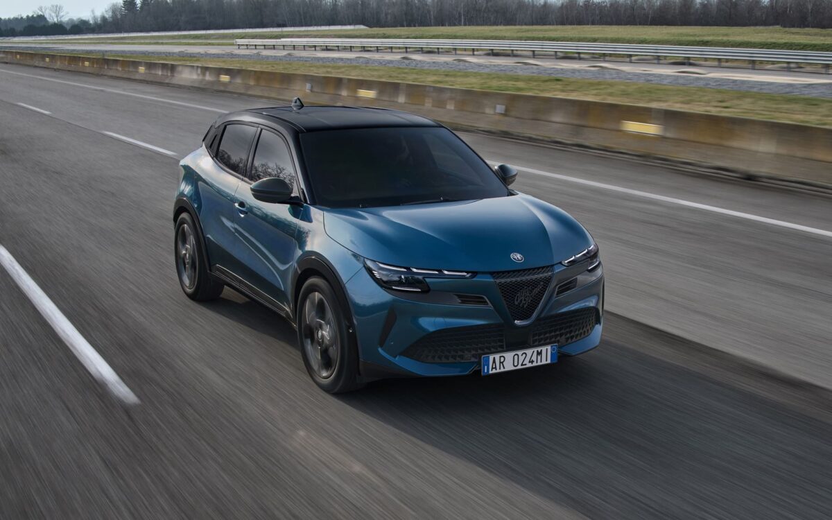 Alfa Romeo Junior Ibrida: Άμεσα διαθέσιμη με όφελος 2.000 ευρώ
