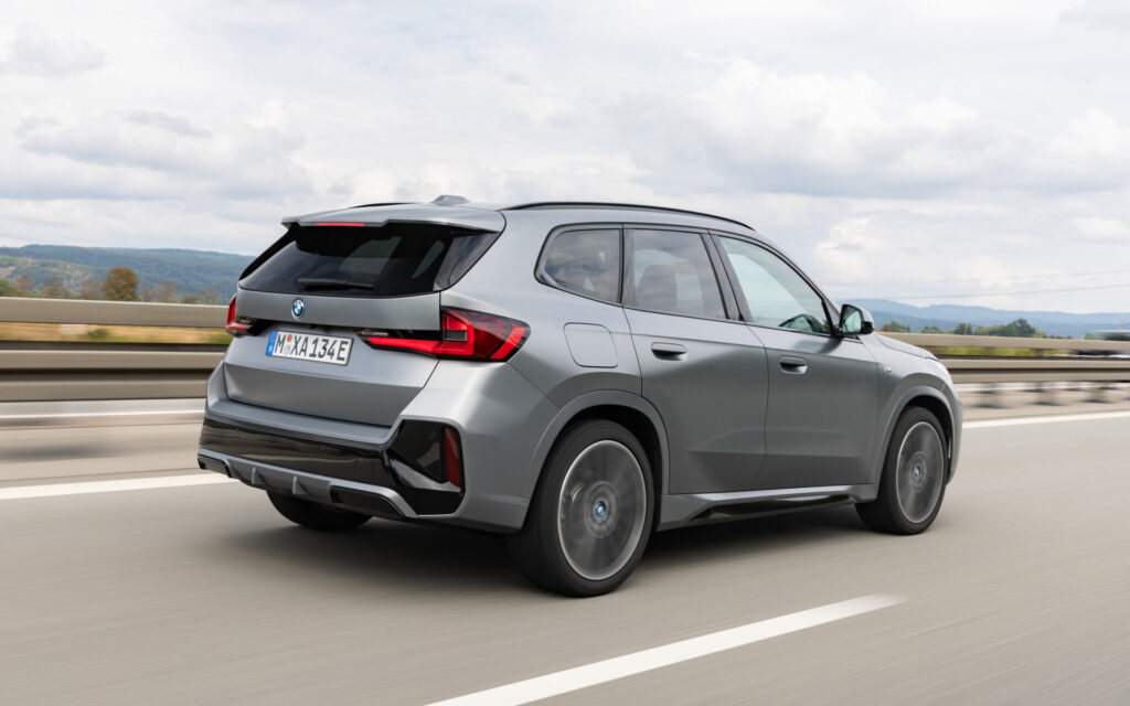 BMW iX1