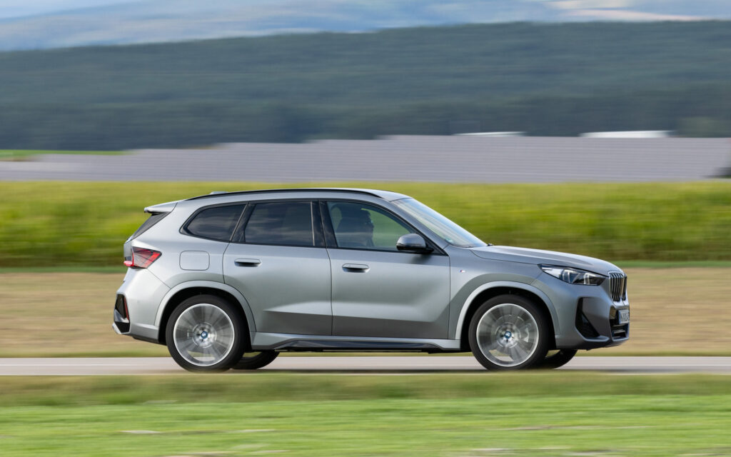 BMW iX1