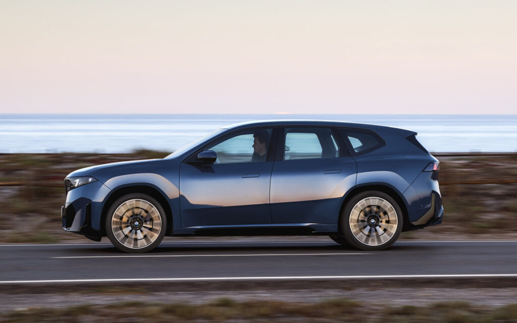 BMW iX3