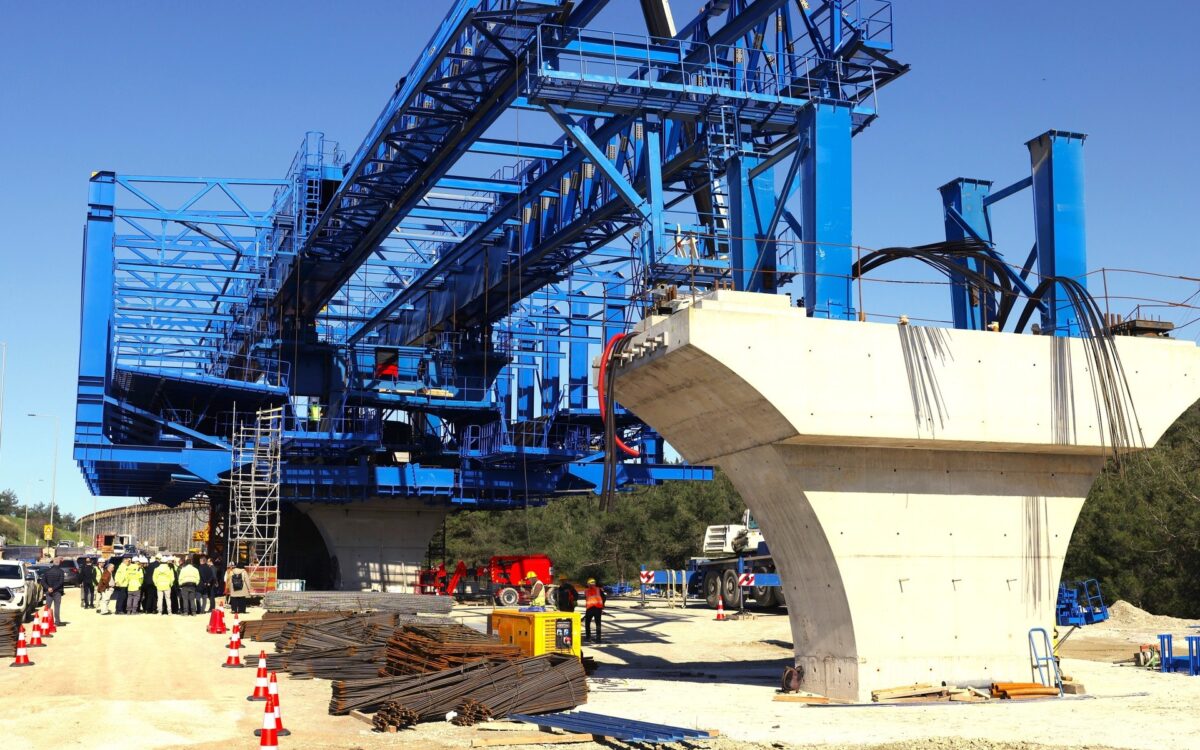 Flyover: Στο 50% η πρόοδος του έργου, πότε θα παραδοθεί στην κυκλοφορία