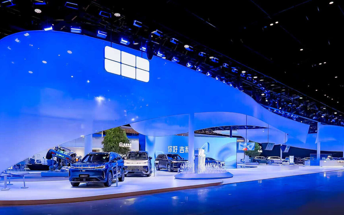 Geely: Παγκόσμια πρεμιέρα για το πρώτο της Robotaxi