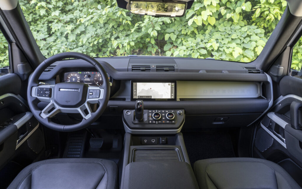 Land Rover Defender 110