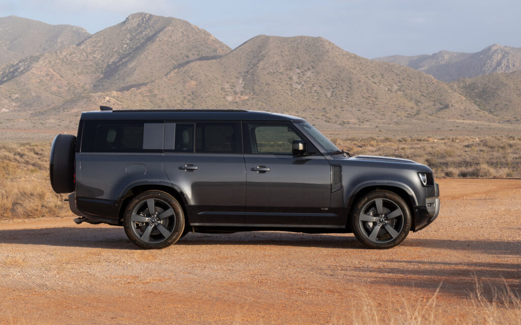 Land Rover Defender 130