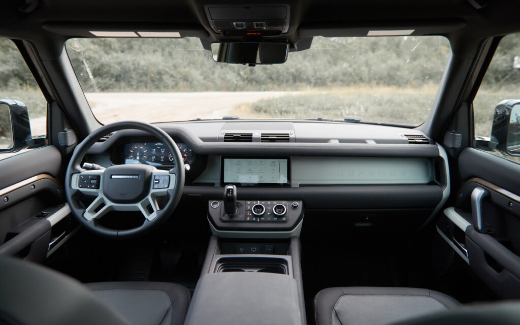 Land Rover Defender 90