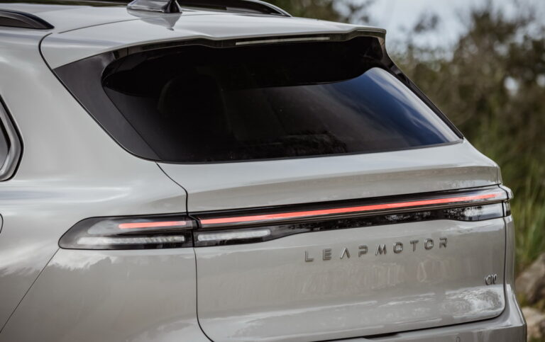 Leapmotor-C10-Hybrid-EV-REEV-2025 (20)