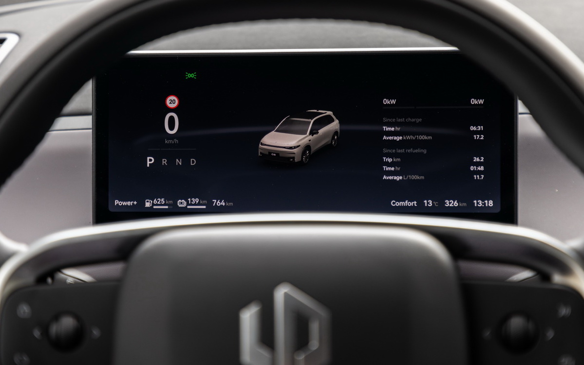 Leapmotor-C10-Hybrid-EV-REEV-2025 (4)