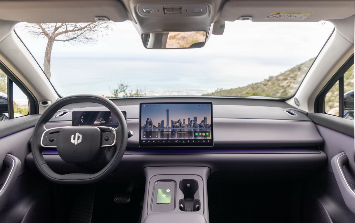 Leapmotor-C10-Hybrid-EV-REEV-2025 (6)