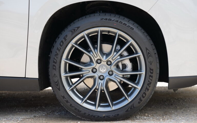 Leapmotor-C10-Hybrid-EV-REEV-test-drive-2026 (12)