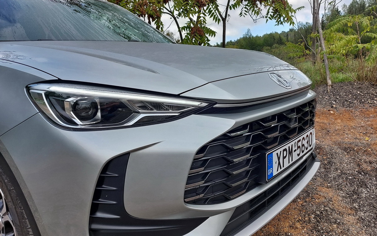 MG-ZS-MAX-HYBRID+-2025-TEST-DRIVE (29)