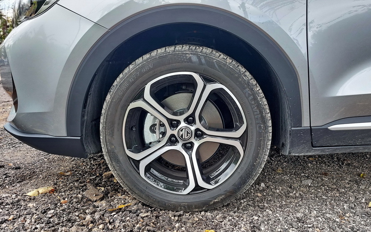 MG-ZS-MAX-HYBRID+-2025-TEST-DRIVE (31)