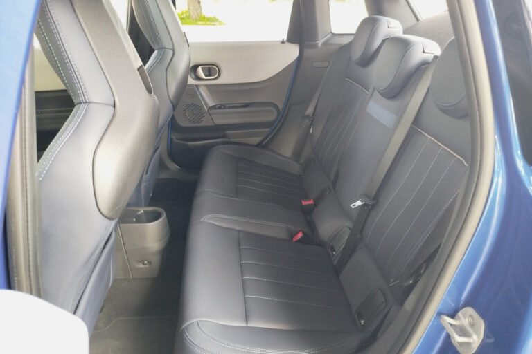 MINI-Cooper-C-5-door-test-drive-11