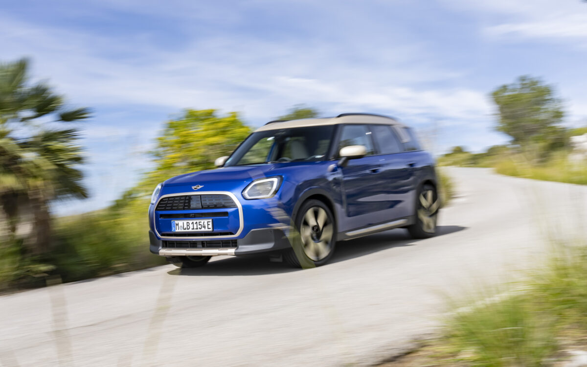 Αυξημένη αυτονομία για το ηλεκτρικό MINI Countryman