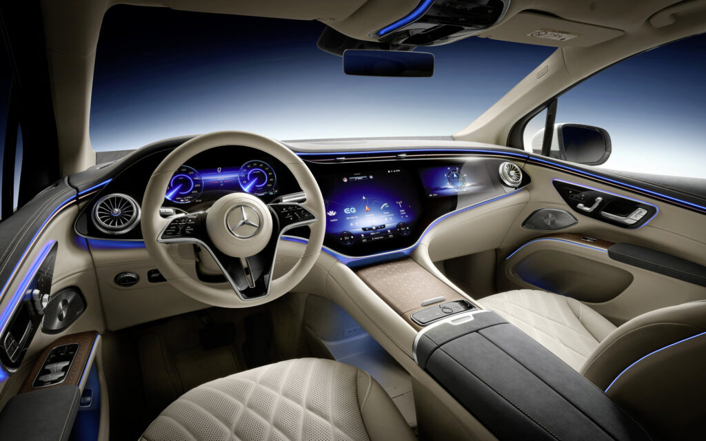 Mercedes-Benz EQS SUV