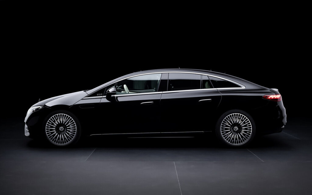 Mercedes-Benz EQS Sedan