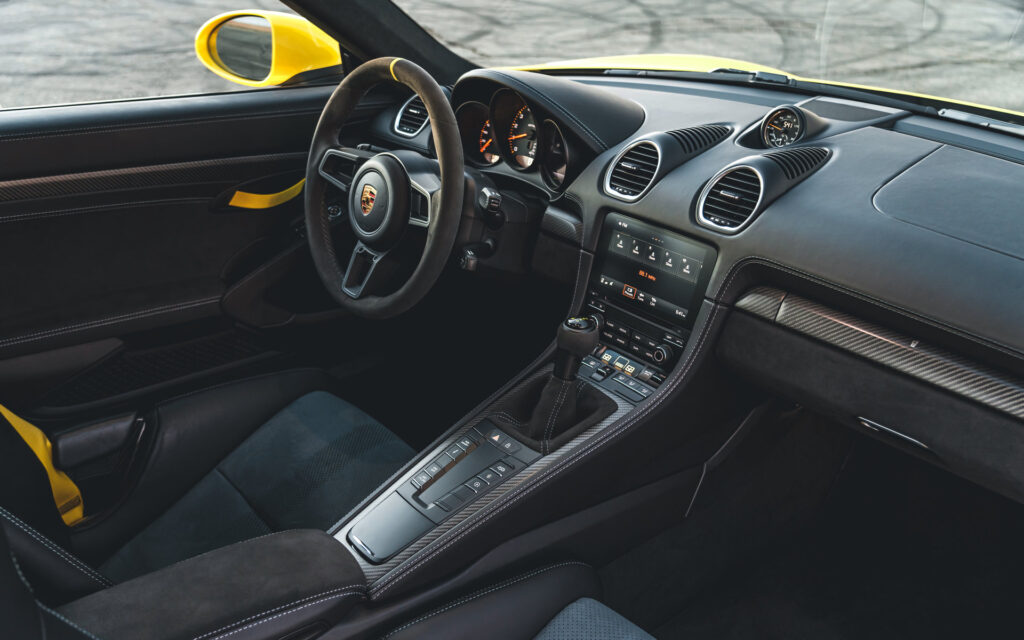 Porsche 718 Cayman GT4 RS
