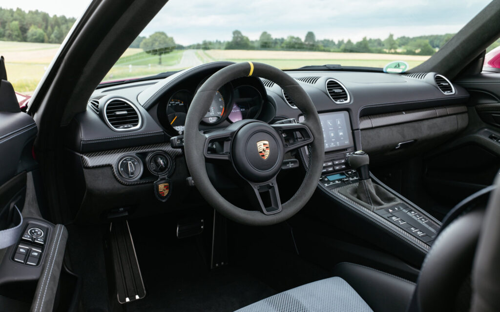 Porsche 718 Spyder RS