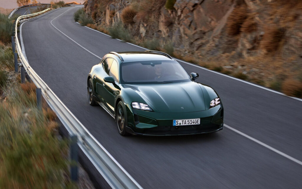 Porsche Taycan Cross Turismo
