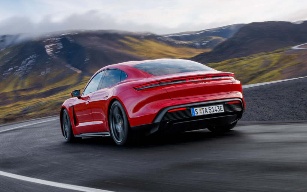 Porsche Taycan Sport Saloon