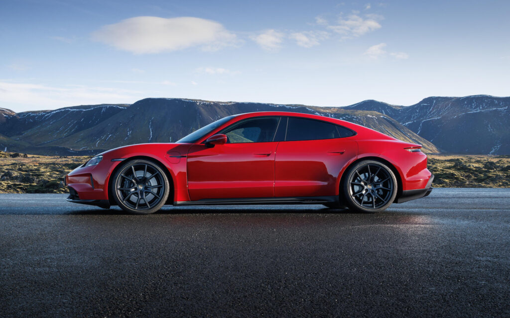 Porsche Taycan Sport Saloon