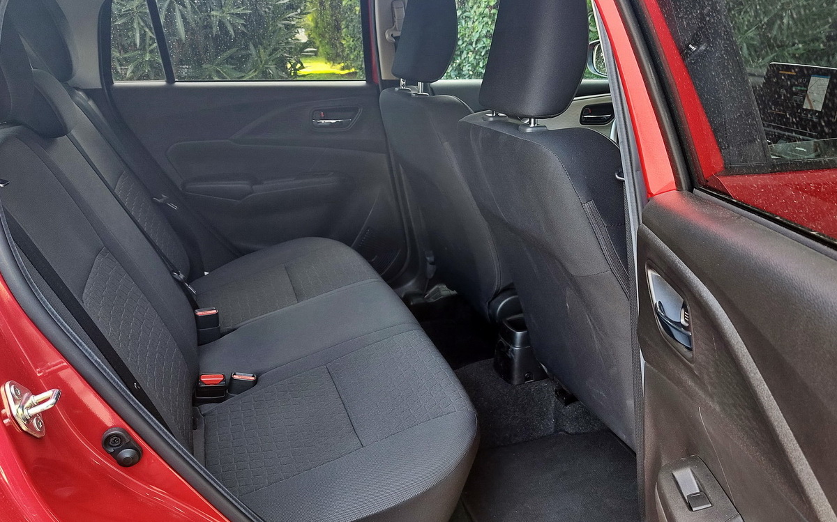 Suzuki-Swift-Hybrid-Auto-test-2026 (17)