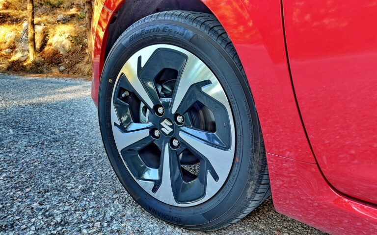 Suzuki-Swift-Hybrid-Auto-test-2026 (20)