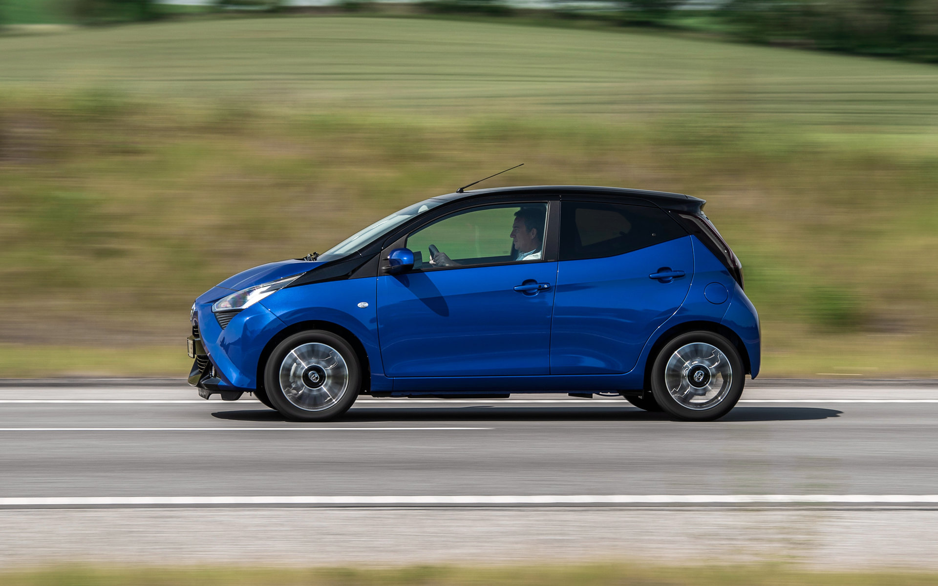 Toyota-Aygo-2014-2022-3