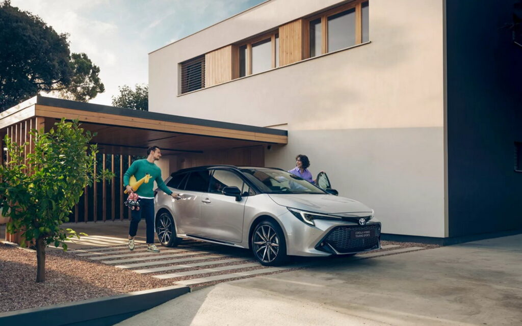 Toyota Corolla Touring Sports