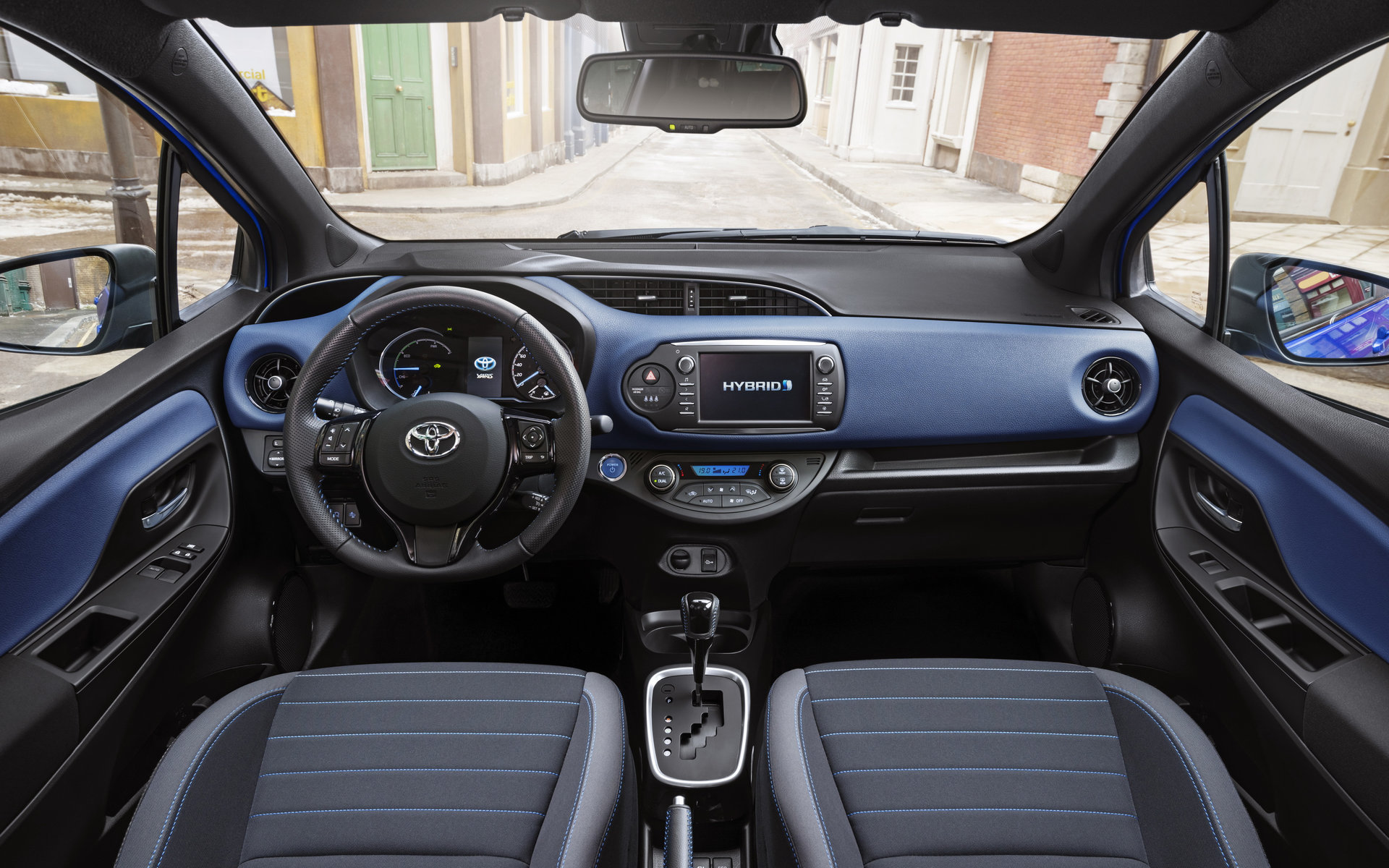 Toyota-Yaris-2011-2020-6