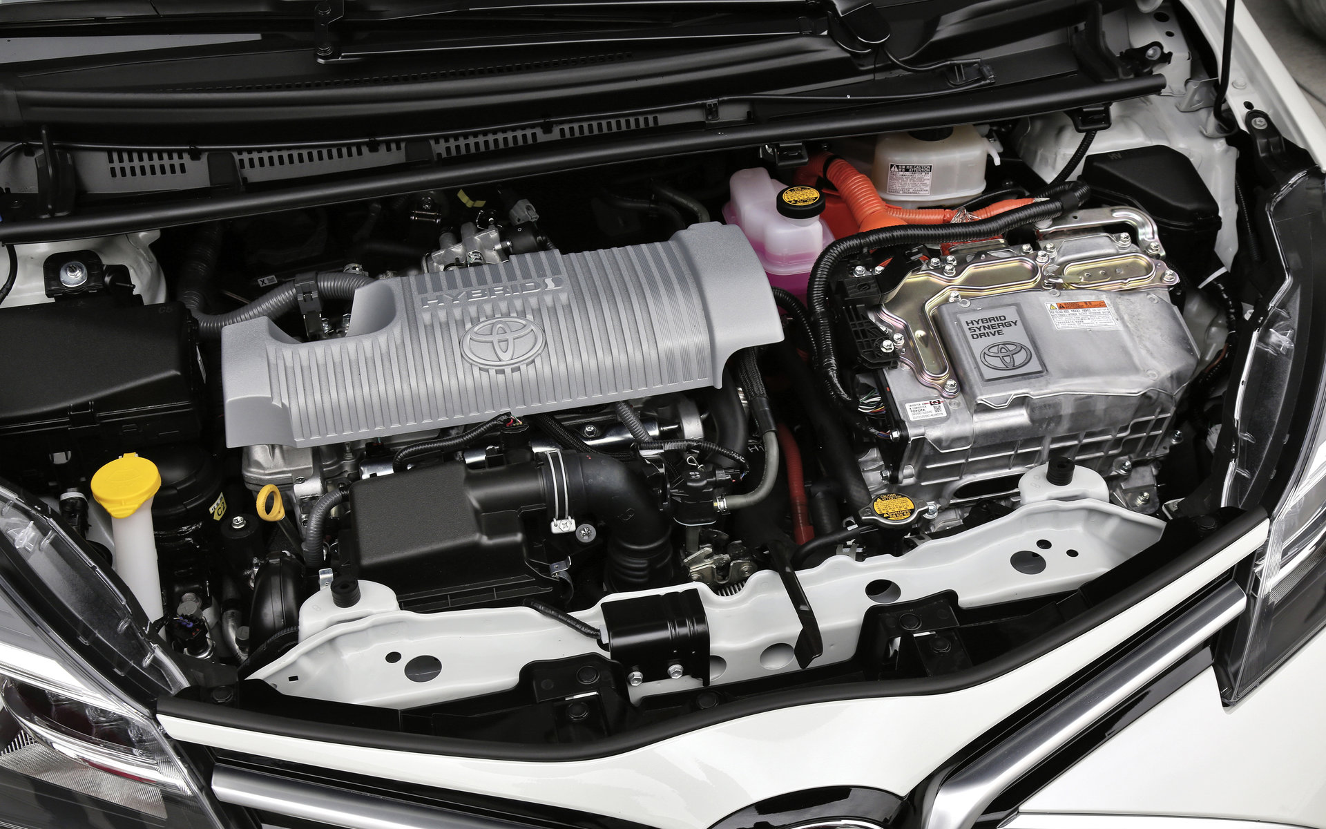 Toyota-Yaris-2011-2020-8