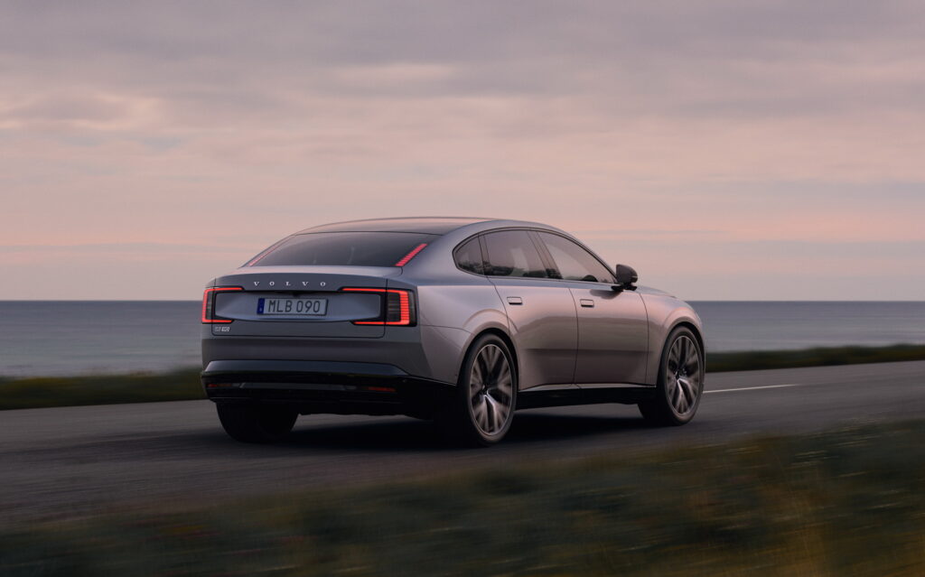Volvo ES90