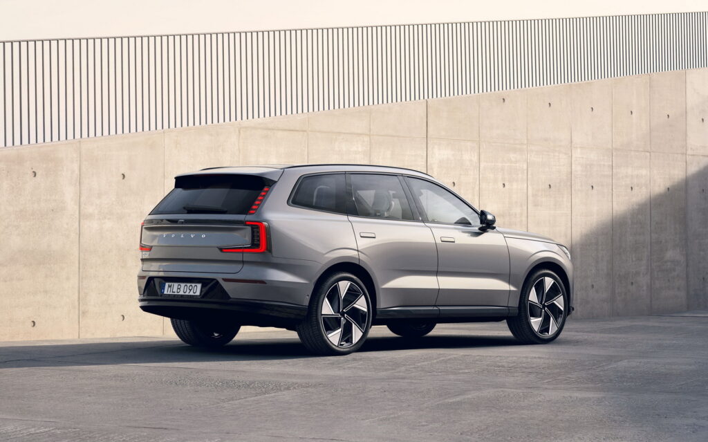 Volvo EX90