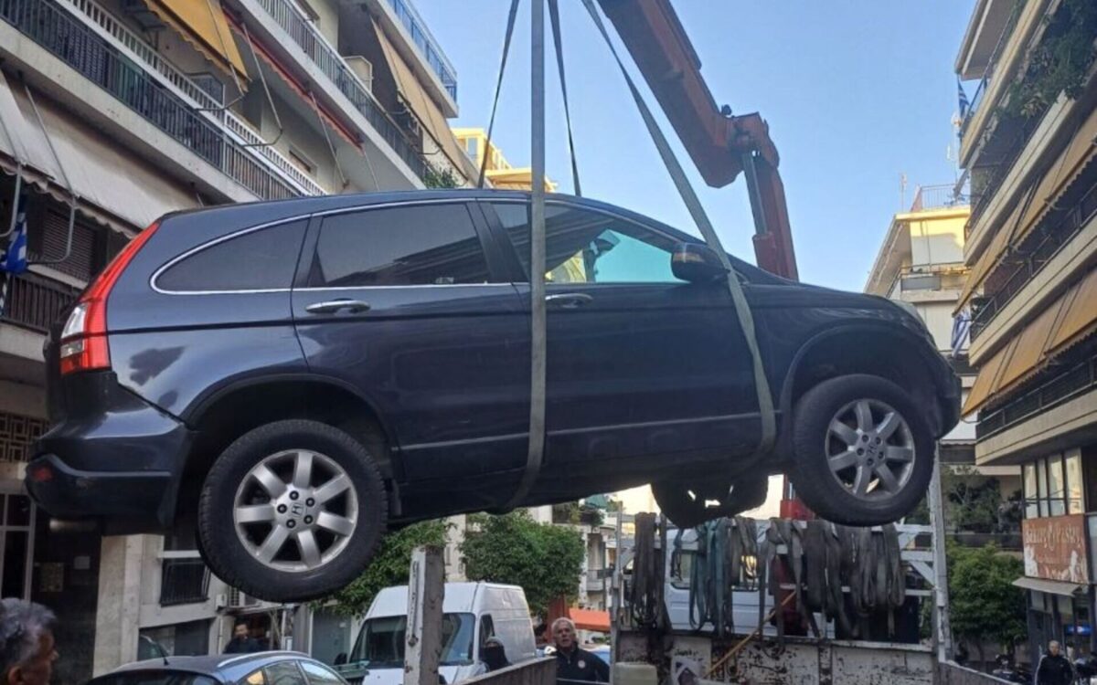 Εγκαταλελειμμένα οχήματα: Έχουν οι Δήμοι το δικαίωμα απομάκρυνσης αυτοκινήτων σε καλή κατάσταση;
