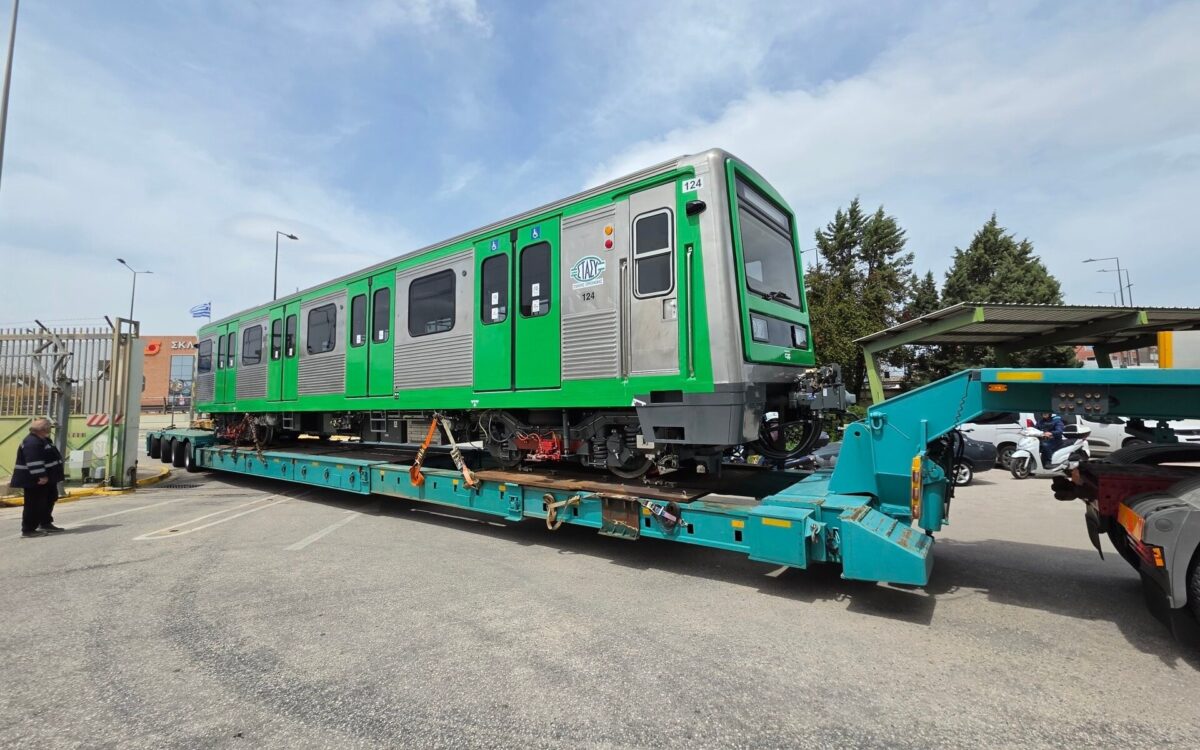 ΗΣΑΠ: Από… Ισπανία μέσω Βόλου στην Αθήνα ο πρώτος ανακατασκευασμένος συρμός