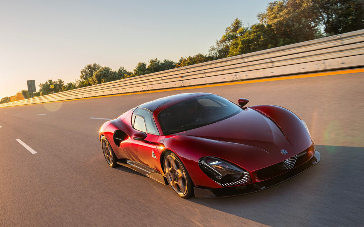 Συνεχίζει να σαρώνει τα βραβεία η μοναδική Alfa Romeo 33 Stradale