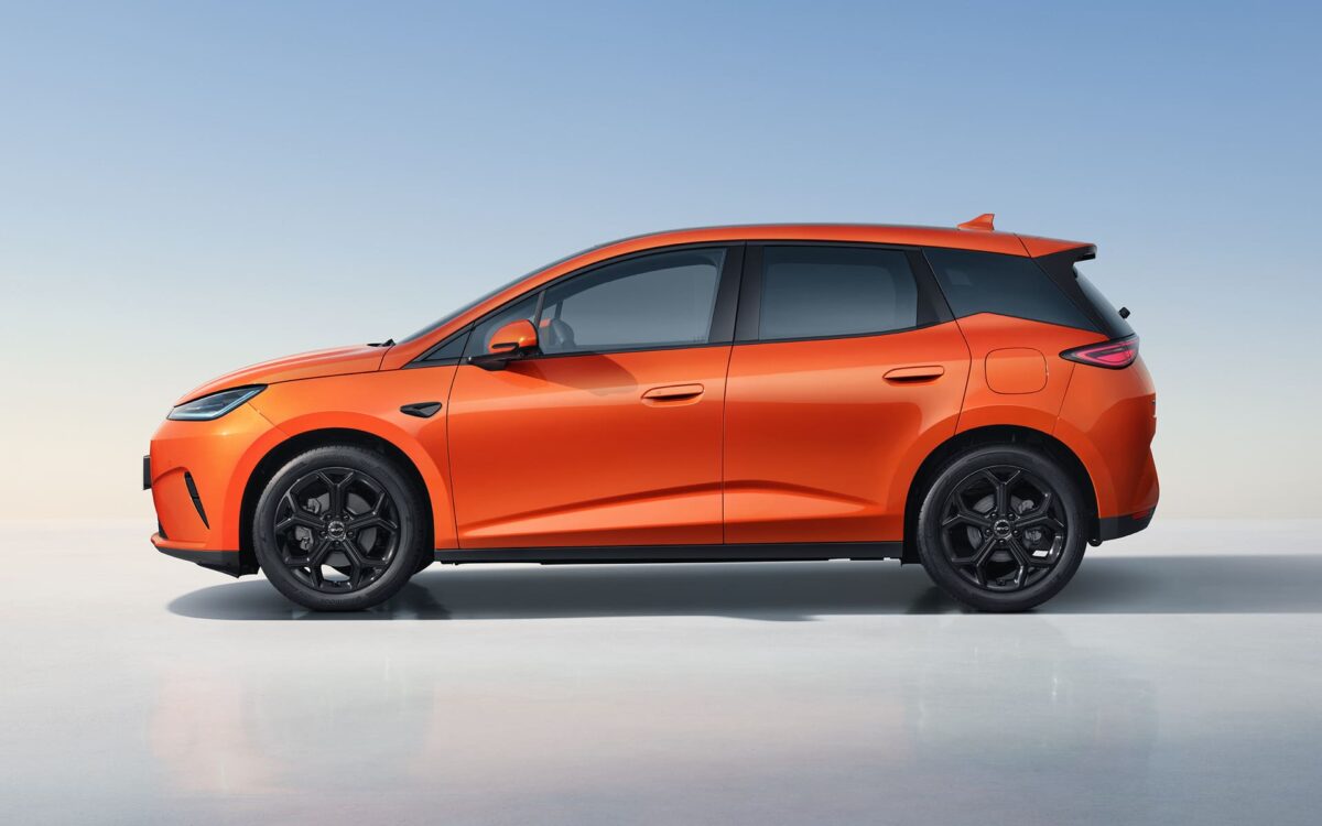 8 νέα hatchback δείχνουν ότι τα SUV δεν είναι μονόδρομος