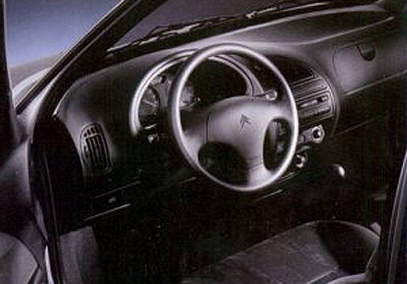 Citroen-Saxo-VTS-interior-1