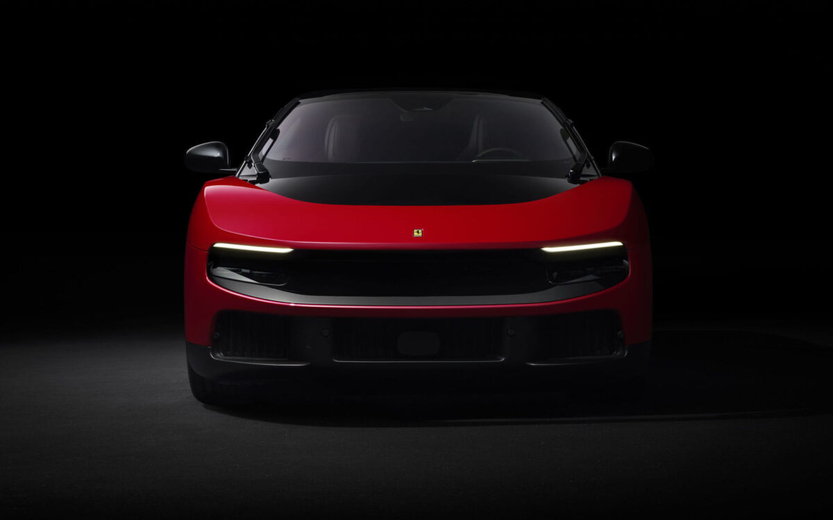 Ferrari: Η ηλεκτρική Luce έστειλε τις αντιδράσεις στα ύψη και την μετοχή στα τάρταρα