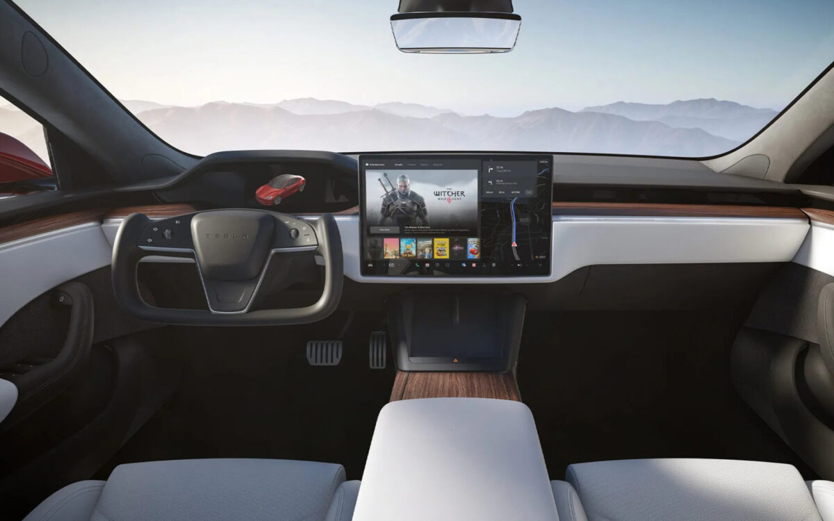 Tesla: Ανάκληση για 220.000 αυτοκίνητα λόγω της κάμερας οπισθοπορείας