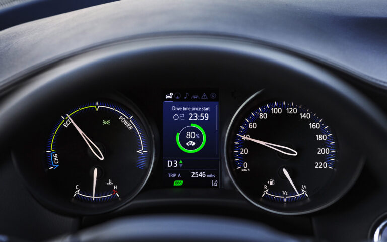 Toyota-C-HR-2013-2023-9