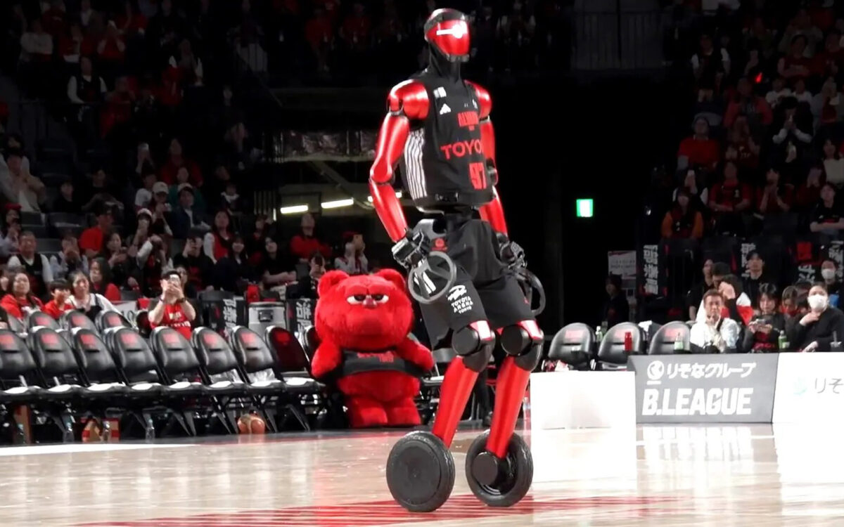 Το ρομπότ της Toyota που κάνει πολλούς αστέρες του NBA να… κοκκινίσουν (+video)