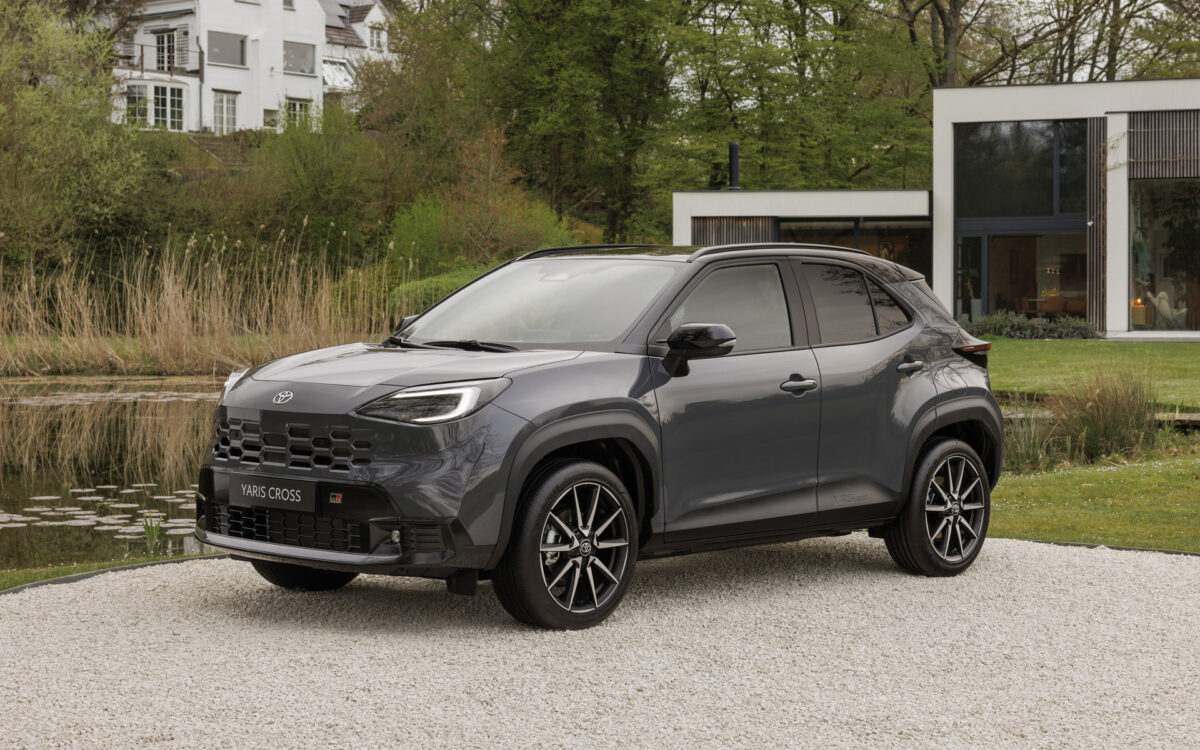 Στην ελληνική αγορά το νέο Toyota Yaris Cross (+τιμή)