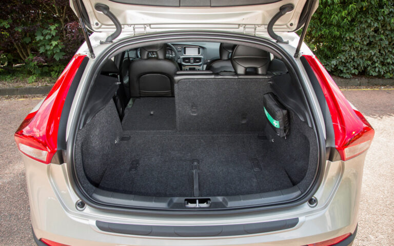 Volvo V40 Cross Country MY17