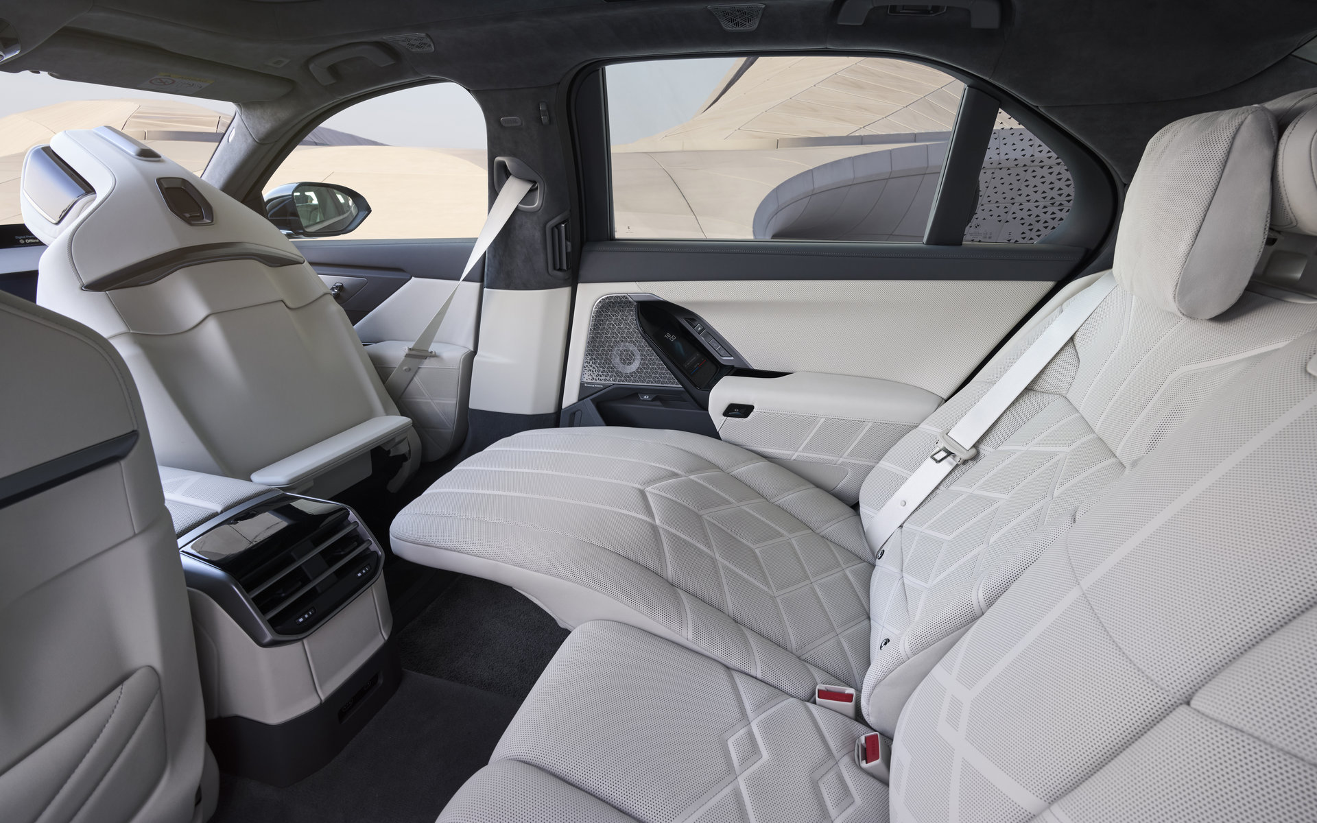 BMW-7-Series-2026-10