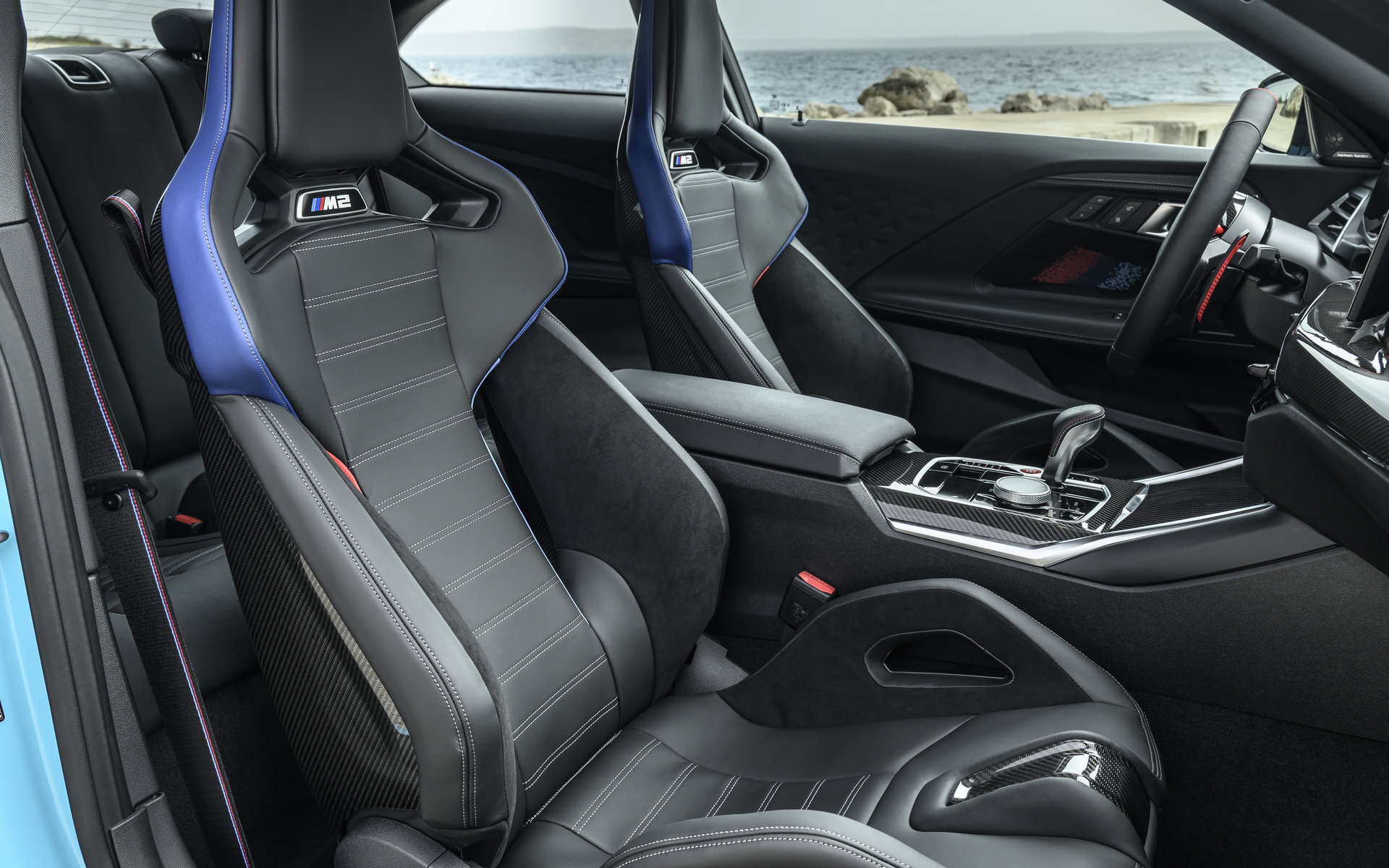 BMW-M2-xDrive-2026-9