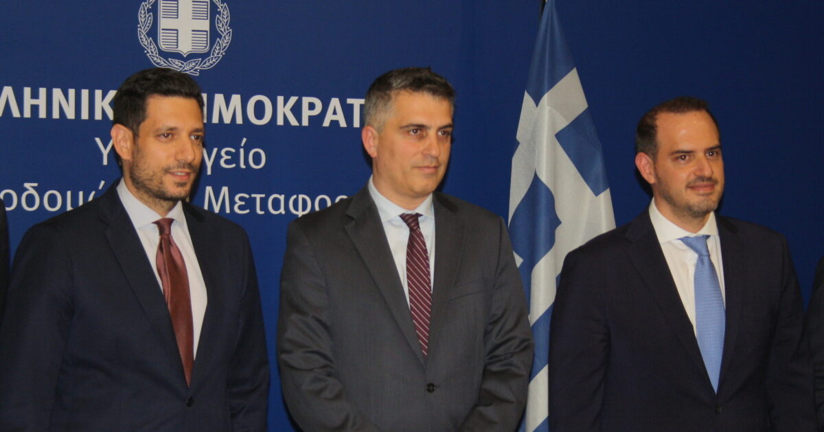 Κυρανάκης κατά την τελετή παράδοσης – παραλαβής: «Αυτή ήταν η πιο δύσκολη στιγμή μου στο Υπουργείο Μεταφορών»