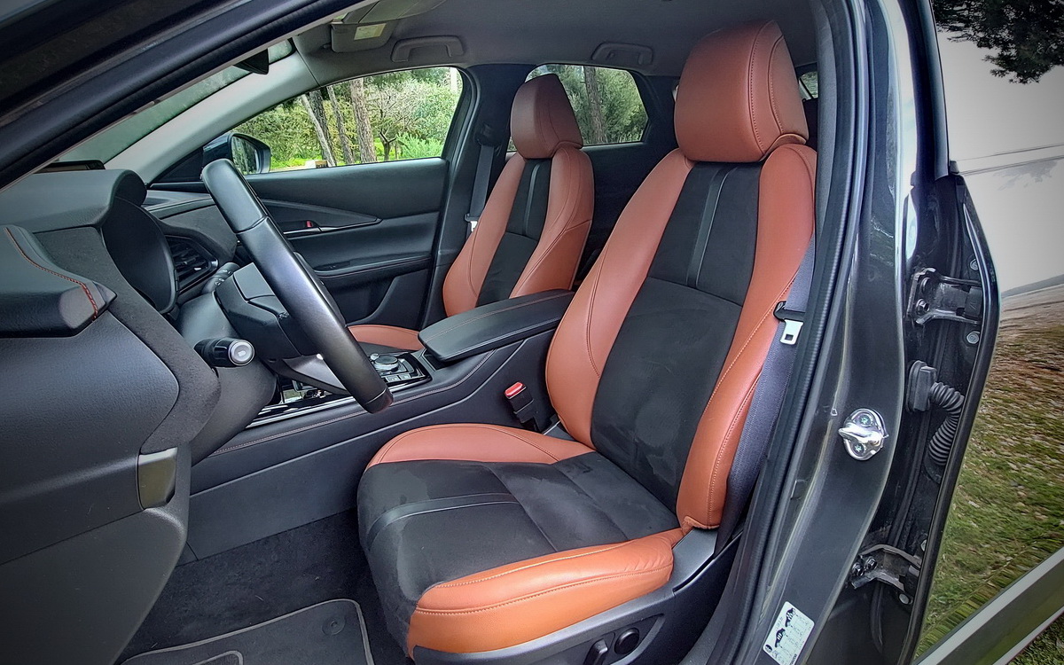 Mazda-CX-30-Hybrid-SKYACTIV-X-AWD-Auto-TEST-2026 (37)