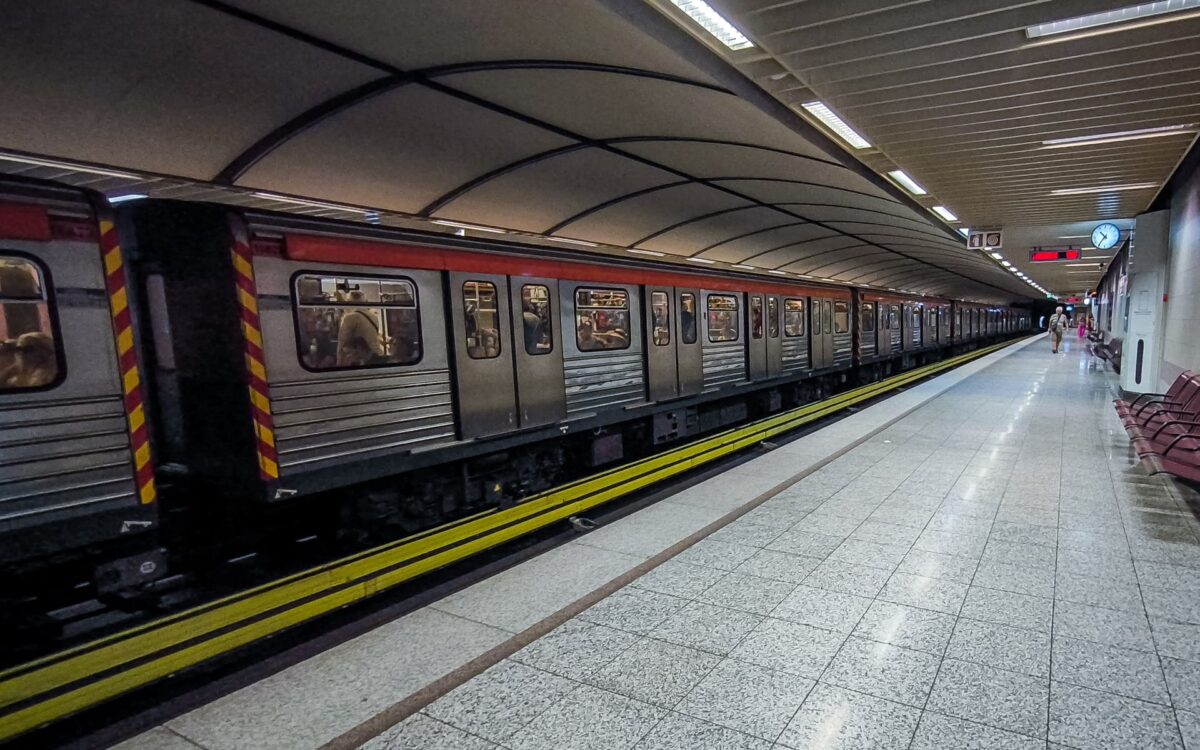 Μετρό: Μπαίνει κλιματισμός σε 12 συρμούς του 2000