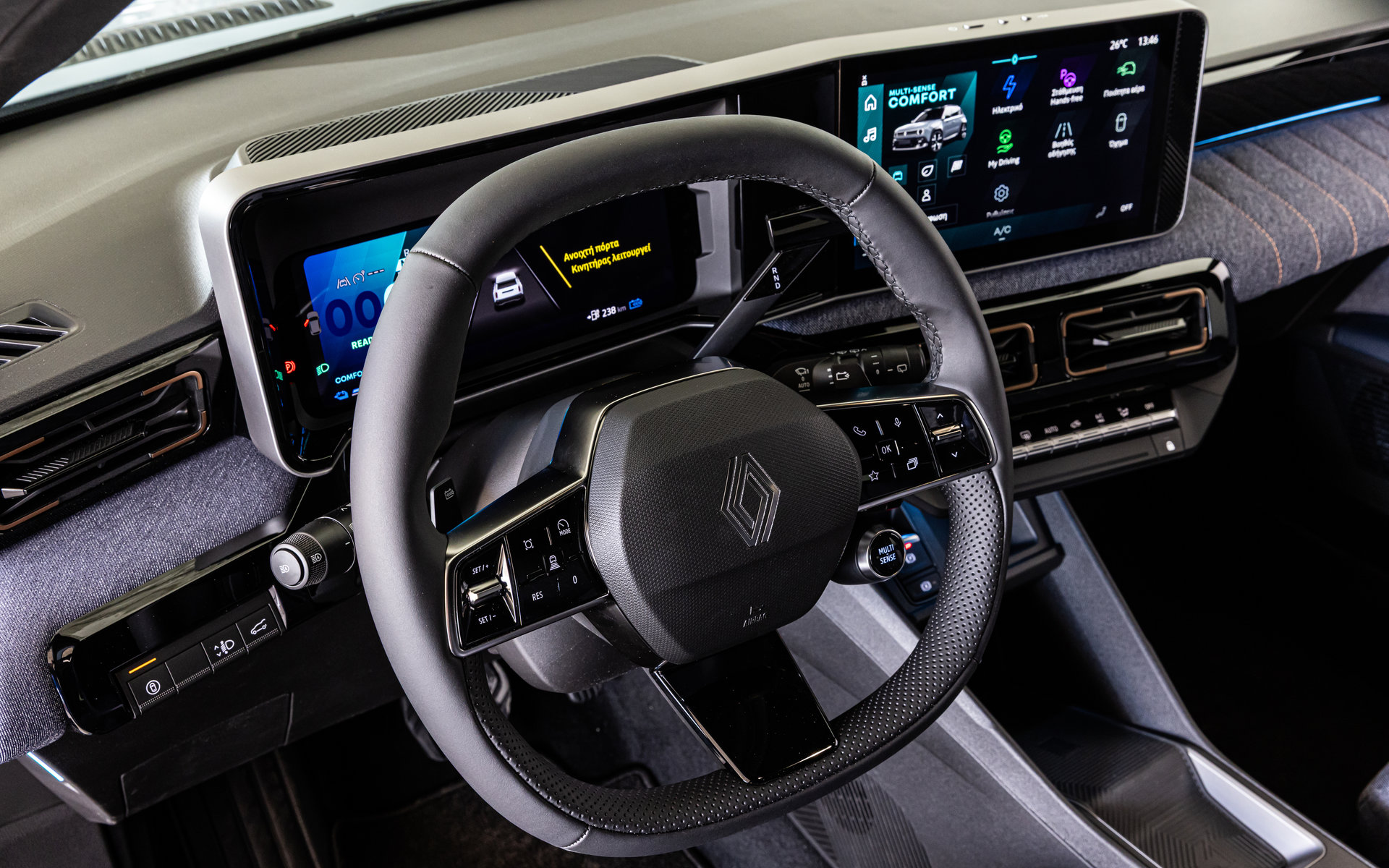 Renault-4-E-Tech-electric-15