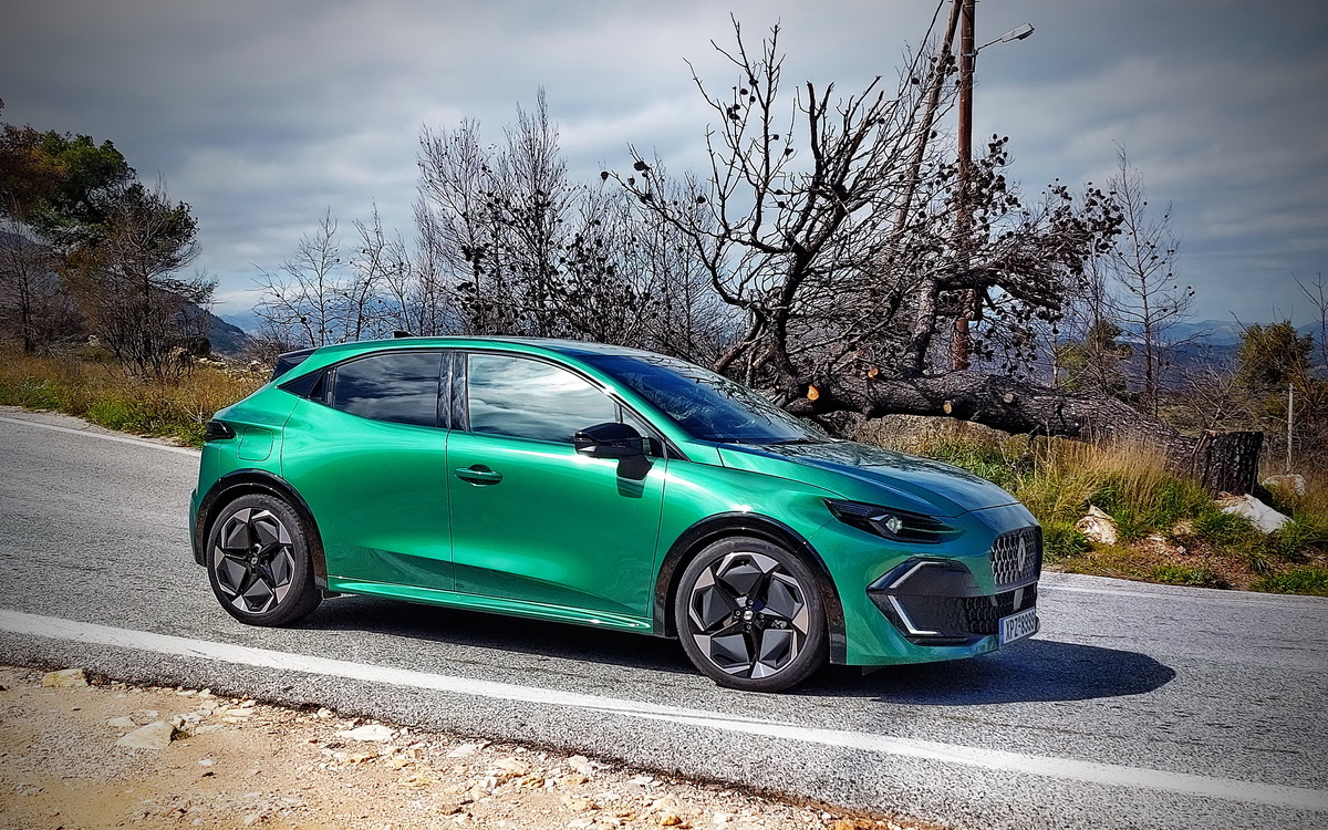Renault-Clio-1.8-E-TECH-Hybrid-2026-test (31)